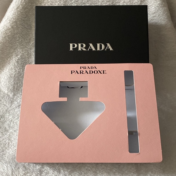 Empty Prada storage box - Picture 11 of 11